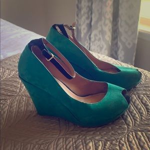 Zara emerald green suede peep toe wedge